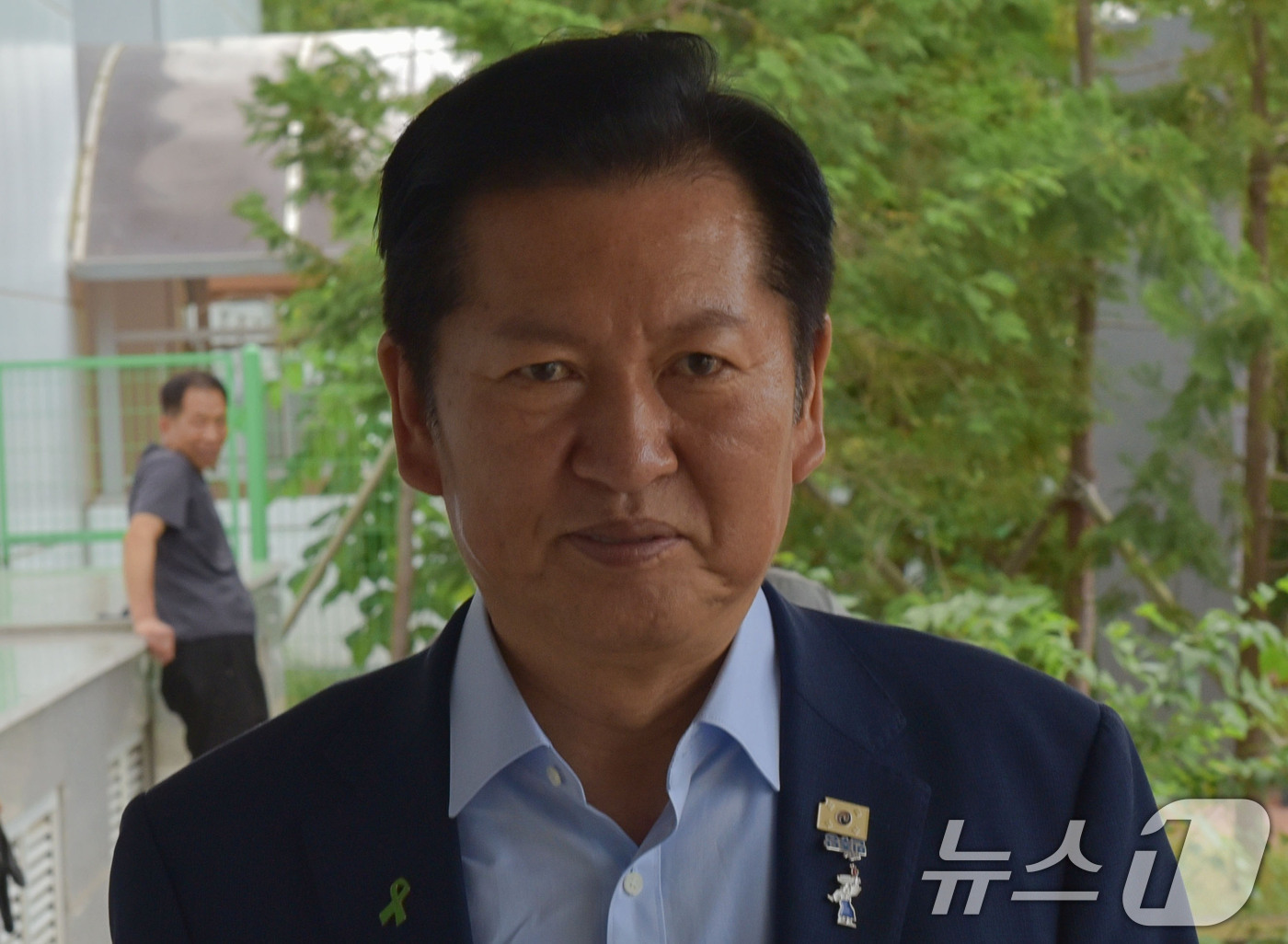 (광양=뉴스1) 김성준 기자 = 정청래 더불어민주당 대표 후보가11일 특별 강연을 위해 전남광주 광양시 성황체육관을 방문하고 있다.  2026.8.11/뉴스1