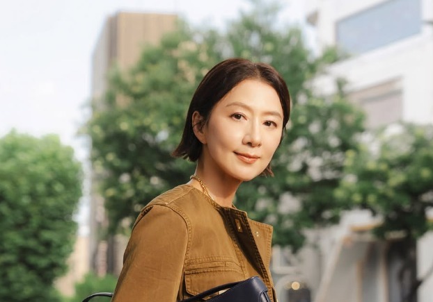 59세 김희애, 나이 잊은 우아한 가을 여신 [N샷]