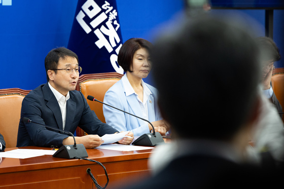 한병도, 원내대책회의 주재