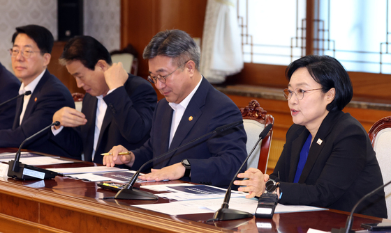 한성숙 총리, 대한민국 2045전략수립위원회 2차 회의 주재