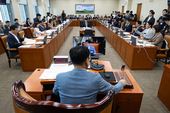 기후에너지환경노동위원회 2차 전체회의 '고용노동부 업무보고'