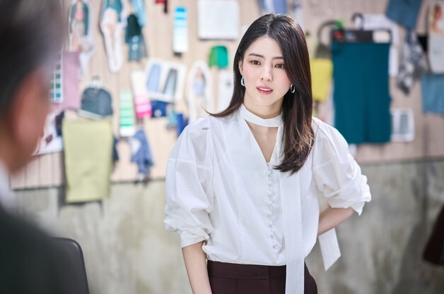 '인턴' 한소희, 한국의 앤 해서웨이 도전…능력자 패션 CEO [N컷]