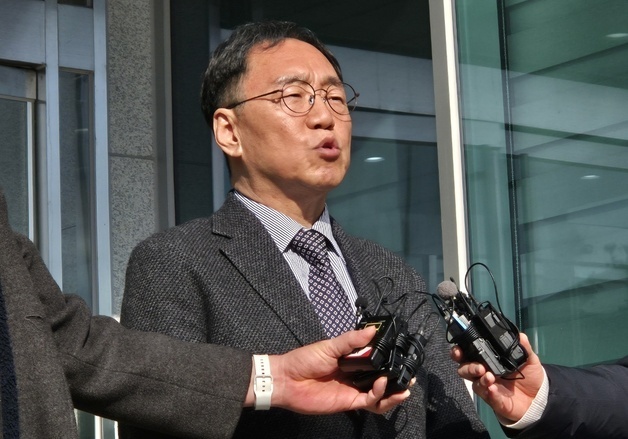 '대관람차 특혜 의혹' 김철수 전 속초시장 항소심, 증인 2명 채택