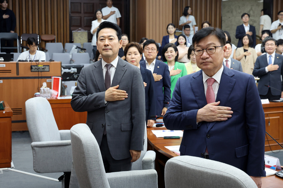 장동혁 취임 1년 앞두고 다시 사퇴론…중진들 '정점식 중심' 당 재편론