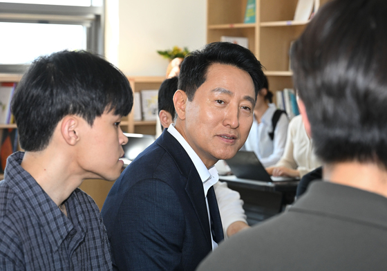 [단독]일하는 공무원 보호…오세훈 "적극행정 고소에 변호사비 2000만원 지원"