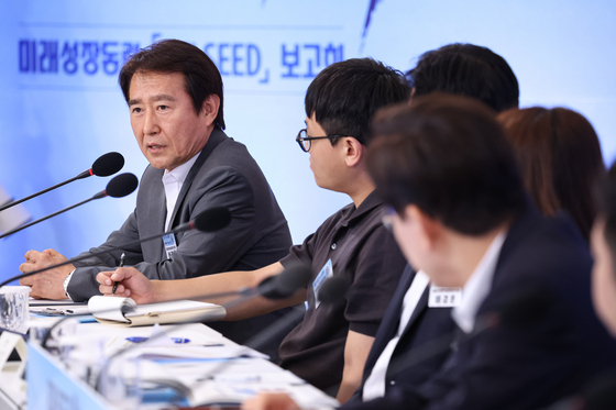 발언하는 배충식 총장