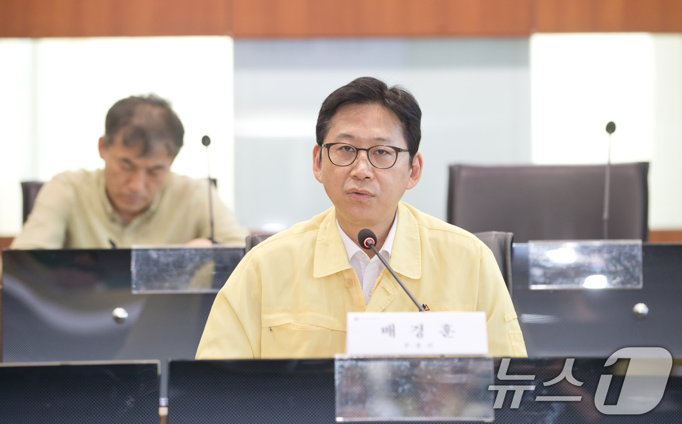 (서울=뉴스1) = 배경훈 부총리 겸 과학기술정보통신부 장관이 12일 오후 서울 중구 서울중앙우체국 스카이홀에서 열린 '2026 을지연습 준비보고회의' 에서 발언을 하고 있다. ( …