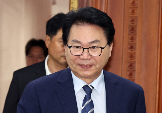 비상경제본부 회의 참석하는 이한주 경제·인문사회연구회 이사장