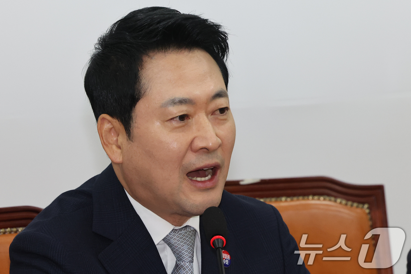 (서울=뉴스1) 황기선 기자 = 장동혁 국민의힘 대표가 13일 오전 서울 여의도 국회에서 열린 최고위원회의에서 모두 발언을 하고 있다.  2026.8.13/뉴스1