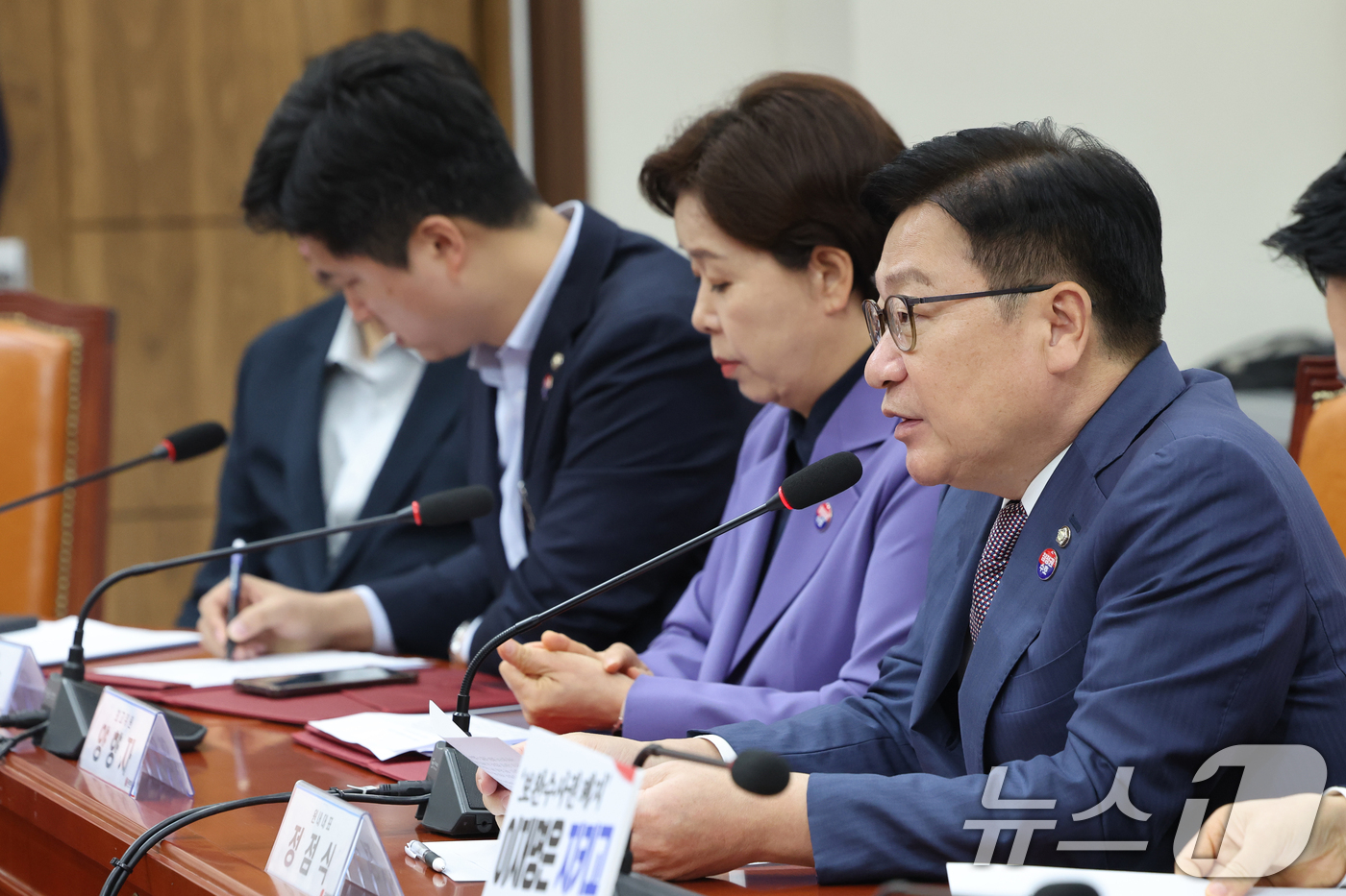 (서울=뉴스1) 황기선 기자 = 정점식 국민의힘 원내대표가 13일 오전 서울 여의도 국회에서 열린 최고위원회의에서 모두 발언을 하고 있다.  2026.8.13/뉴스1