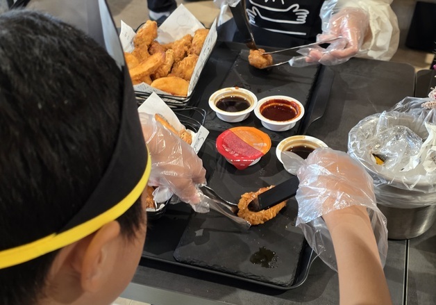 교촌치킨, 방학 맞아 오산시 아동과 '교촌치킨 체험 프로그램' 진행