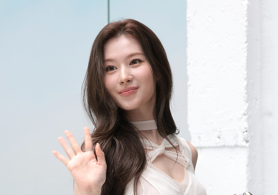 사나, 꽃 향기 나는 미소