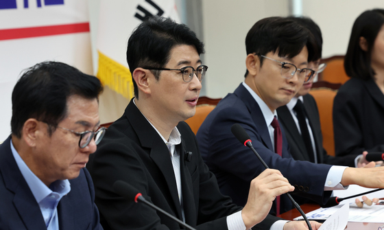모두발언하는 주진우 특위 위원장
