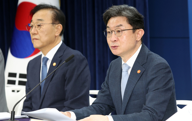 [일문일답] 금융위 "가계부채 총량 조정은 합리적 결정…불편함 해소될 것"