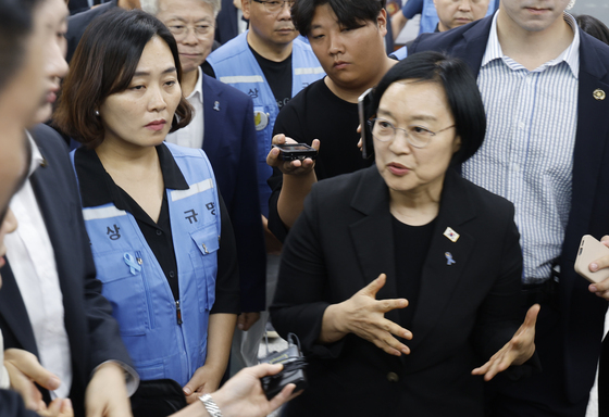 무안공항 방문한 한성숙 총리