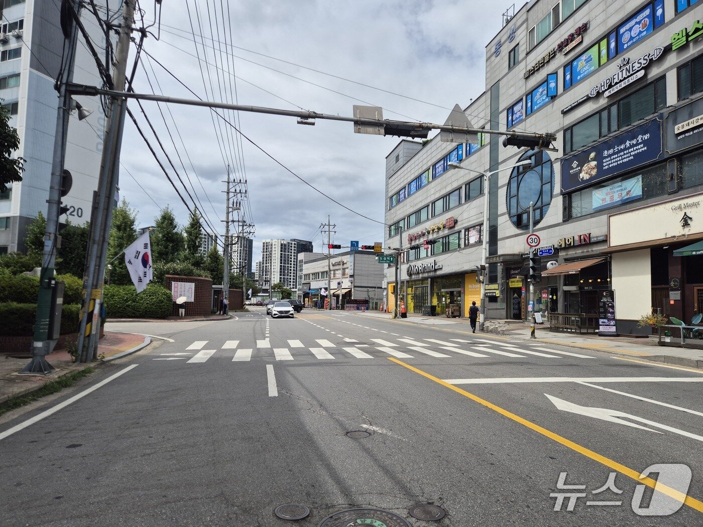 본문 이미지 -  13일 찾은 경기 남양주시 와부읍 일대. 왕복 4차로 도로는 출퇴근 시간대마다 극심한 교통난을 겪고있다.2026.08.13./뉴스1 양희문 기자 
