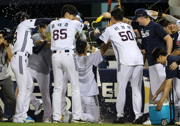 두산, 한화 9-6 격파 '4위 탈환'…삼성은 KIA 꺾고 4연패 탈출(종합)