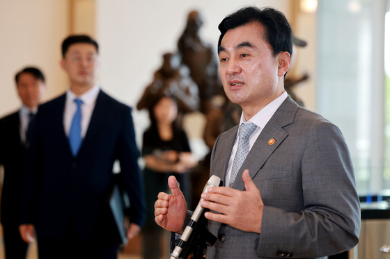 "韓, 중동 전쟁 도움 요청 거절했다" 트럼프 주장에…안규백 "사실 아냐"