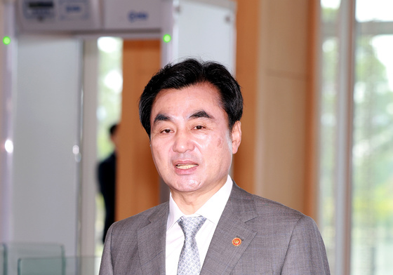 약 4년여 만의 국방부 복귀
