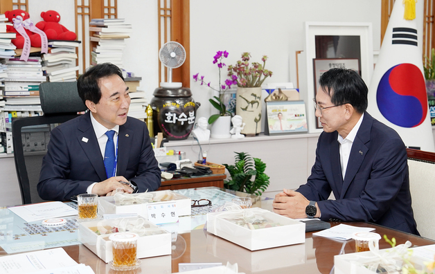 이완섭 서산시장, 박수현 충남지사에 '미래 핵심사업' 지원 요청