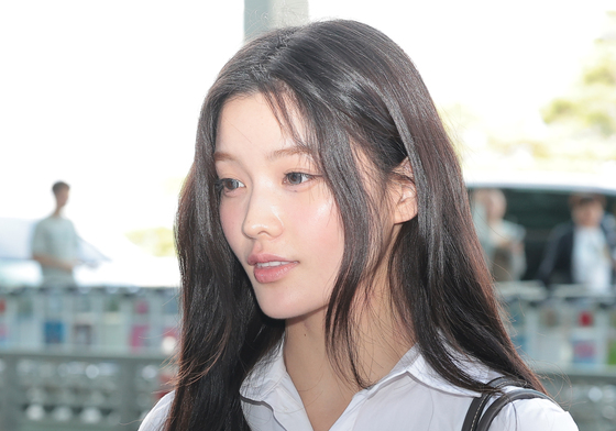 아일릿 이로하, 신비로운 눈빛