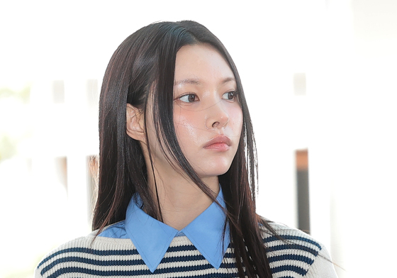 아일릿 윤아, 출국하는 케이바비