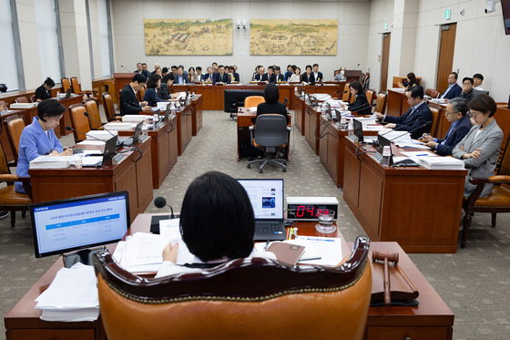교육위, 교육부 등 결산 심사