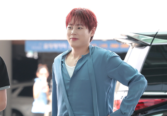 워너원 하성운, 오랜만이죠?