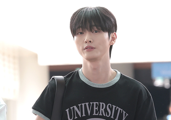 워너원 윤지성, 케이콘 잘 다녀 올게요