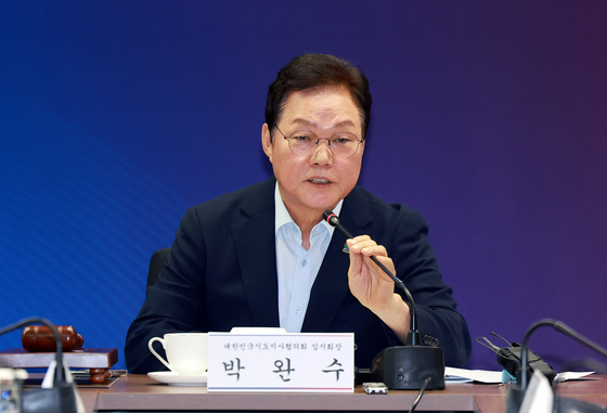 경남도·정치권, 박완수 '공선법 위반' 경찰 조사 놓고 공방(종합)