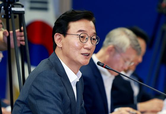 '통일교 금품수수 의혹 증거인멸' 전재수 전 보좌진에 징역형 구형