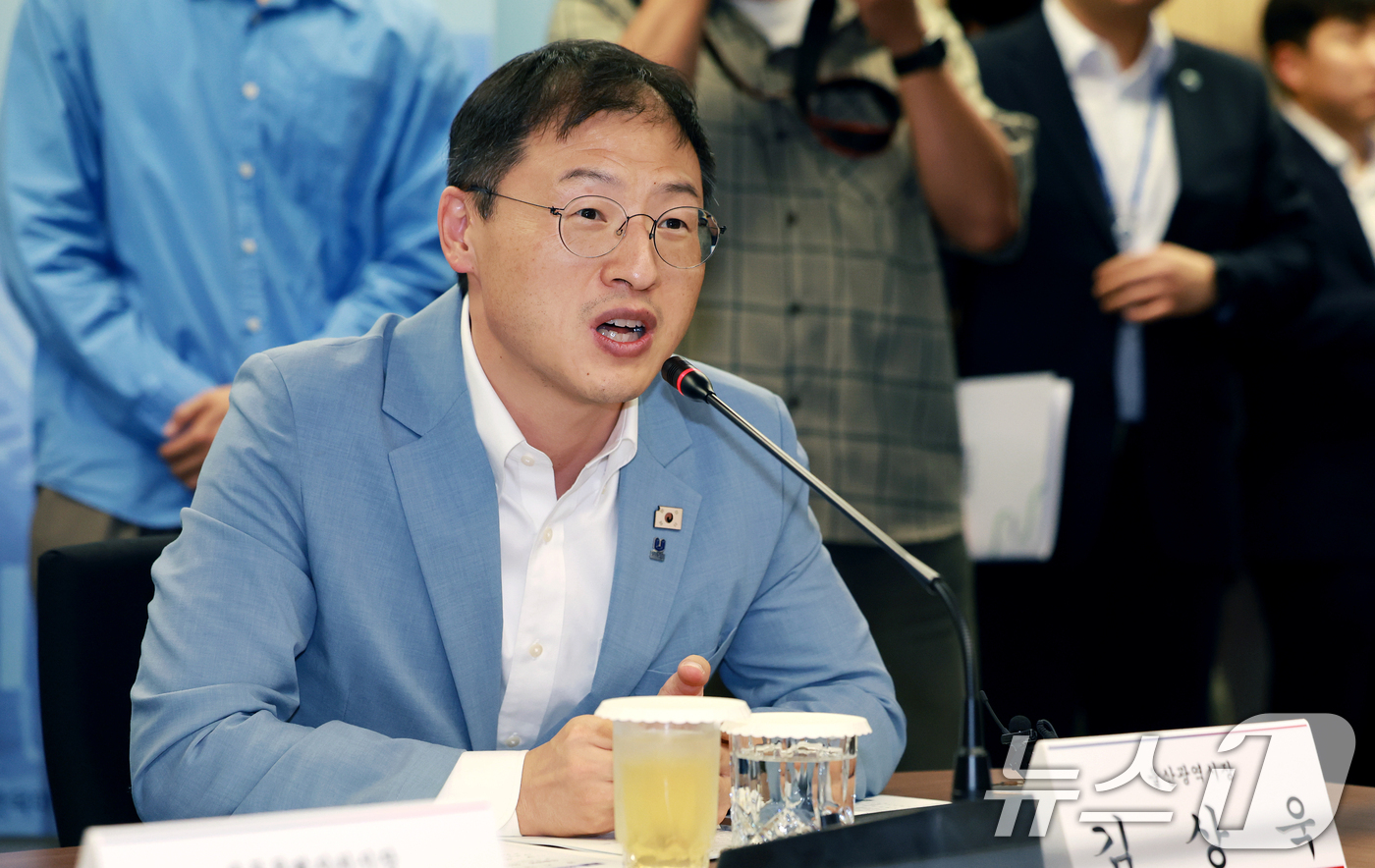 (서울=뉴스1) 이호윤 기자 = 김상욱 울산시장이 14일 서울 종로구 광화문빌딩에서 열린 제61차 대한민국시도지사협의회 정기총회에서 인사말을 하고 있다. 2026.8.14/뉴스1