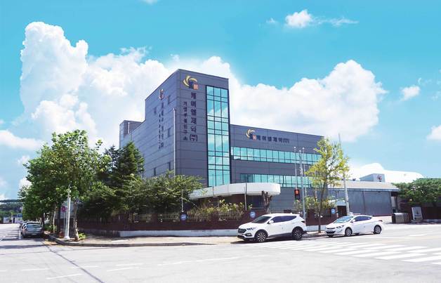 케이엠제약, 상반기 매출 13%↑…해외 사업 확대 '속도'