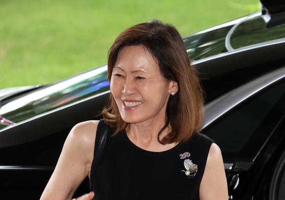 미셸 스틸 대사, 김정관 장관과 면담 위해 정부서울청사로