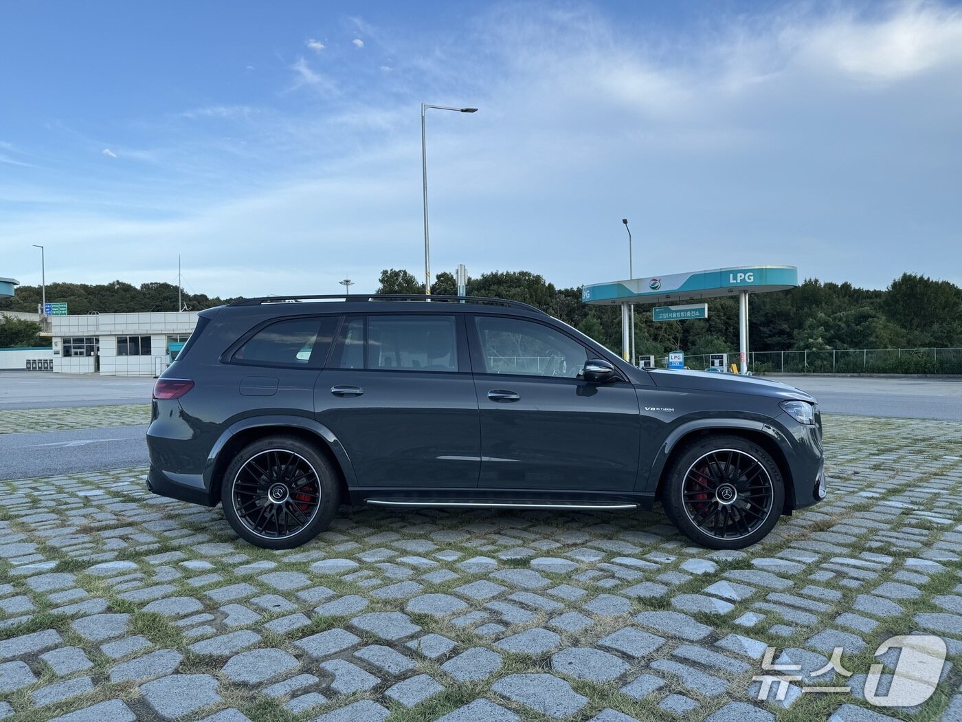 본문 이미지 - 메르세데스-AMG GLS 63 ⓒ 뉴스1 박종홍 기자