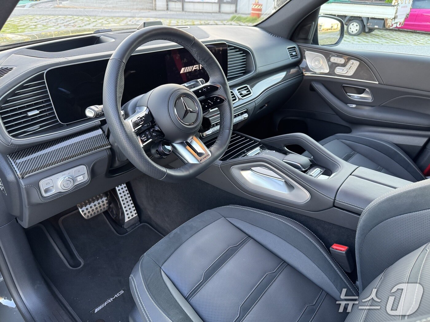 본문 이미지 - 메르세데스-AMG GLS 63 ⓒ 뉴스1 박종홍 기자