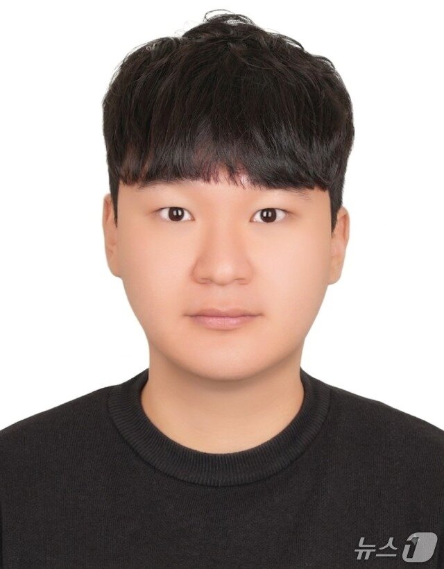본문 이미지 - 이번 광고를 자비를 들여 기획하고 송출까지 시킨 김수성 주무관 (봉화군 제공. 재판매 및 DB 금지)2026.8.15/뉴스1