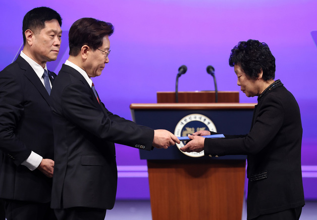 이재명 대통령, 고 안종익 선생에게 건국훈장 애국장 수여