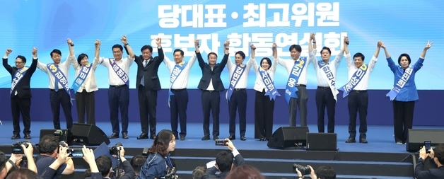 전북 합동연설회 인사하는 당대표·최고위원 후보들