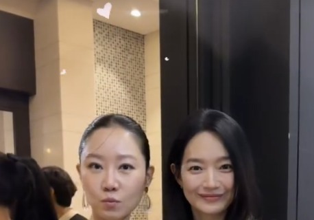 '시크' 공효진·'우아' 신민아, 다른 매력으로 시선집중 [N샷]