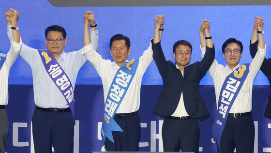 金 "경기 전폭지원" 鄭 "수도권 부동산공급" 宋 "분단극복"