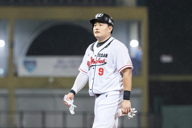 '드래프트 참가' 울산 최지만 "관심 부담…학생 선수들에게 미안해"