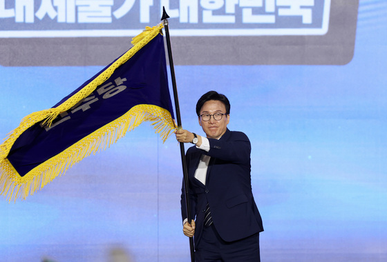 김민석, 선호투표 끝에 與대표 당선…최고위원 '친청 3·친명 2' 입성(종합)