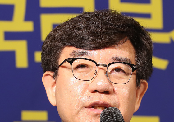 한국로봇산업진흥원 소개하는 조영훈 원장