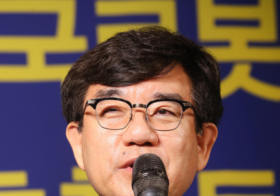 한국로봇산업진흥원 주요 사업 설명하는 조영훈 원장