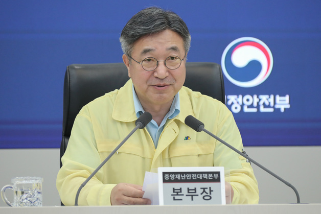윤호중, 통영·거제 호우 피해현장 점검…"특별재난지역 선포 건의 신속 검토"