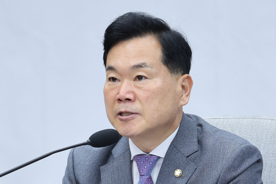 김승수 "李대통령, 당권 장악 작전 실패…권력의 황혼 맞고 있어"
