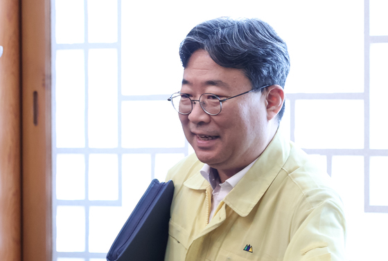 하준경 靑수석 "용산공원 오염 정화에 '조 단위'…주택 활용 땐 정화 가능"