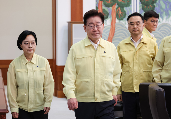 을지국무회의 입장하는 이재명 대통령