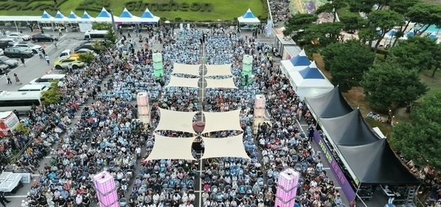 '김천 포도축제' 10만명 방문…'먹거리+피서' 체류시간 늘려